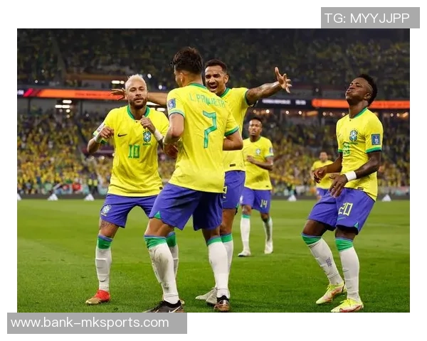 足球进5个精彩瞬间回顾揭示比赛背后的战术与团队合作的重要性